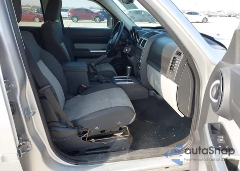 2008 Dodge Nitro z USA, uszkodzony, nr VIN ID8GT58K38W100869